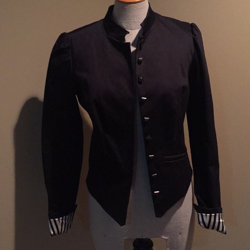 Betsy Johnson black blazer